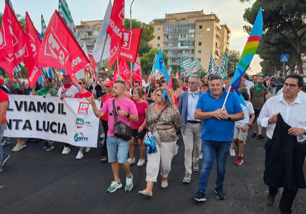 Salviamo il Santa Lucia